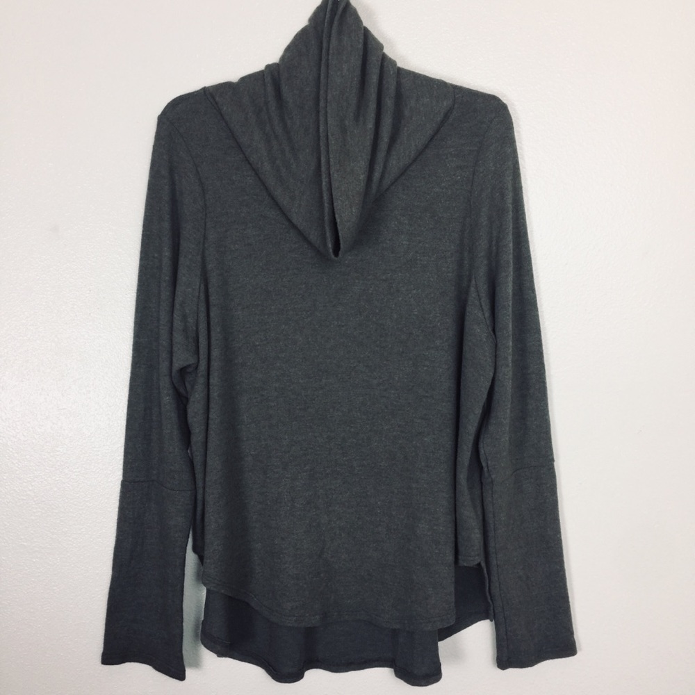 This&More Long Sleeve Shirt Large